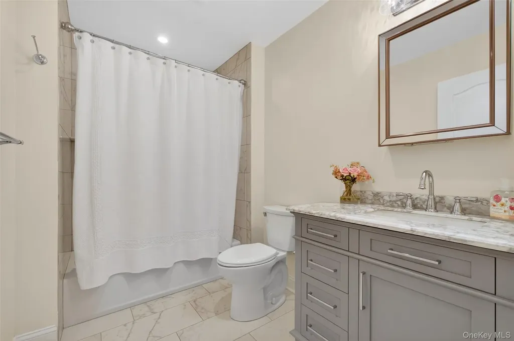 24 Coventry Circle Mahopac NY 10541