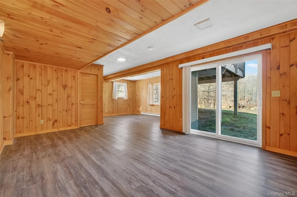 24 Coventry Circle Mahopac NY 10541