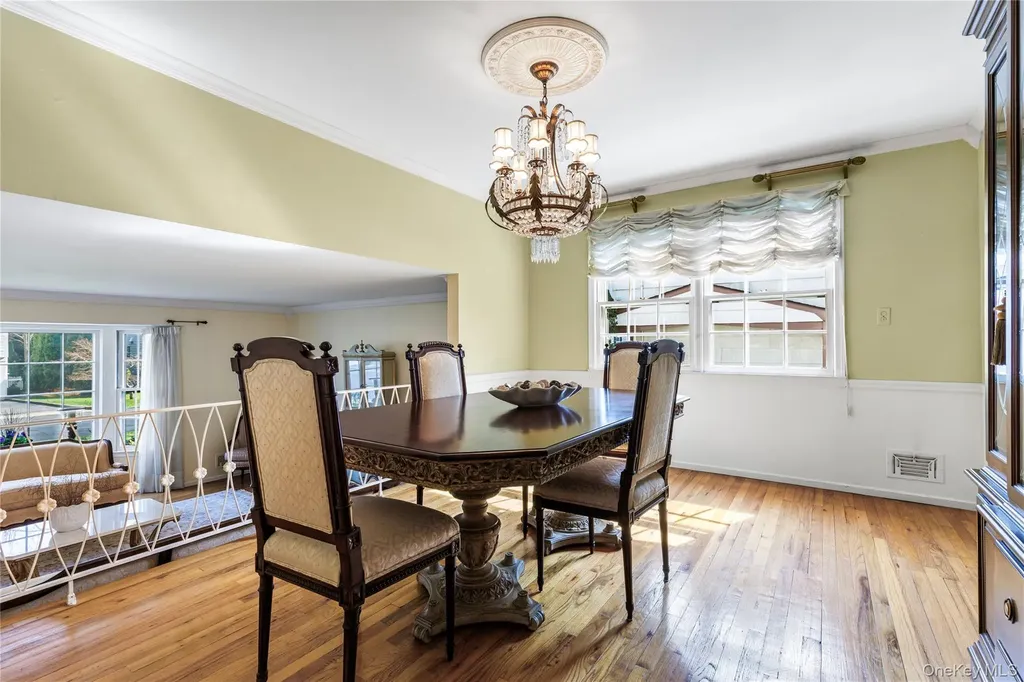 14 Loewen Court Rye NY 10580