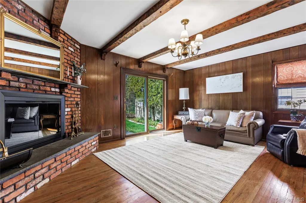 14 Loewen Court Rye NY 10580