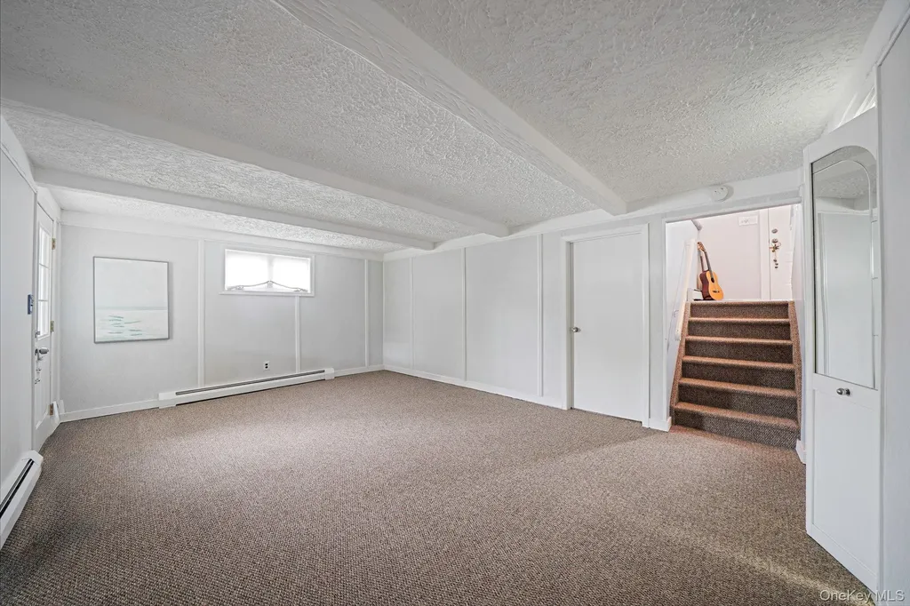 6 Oatley Place Commack NY 11725
