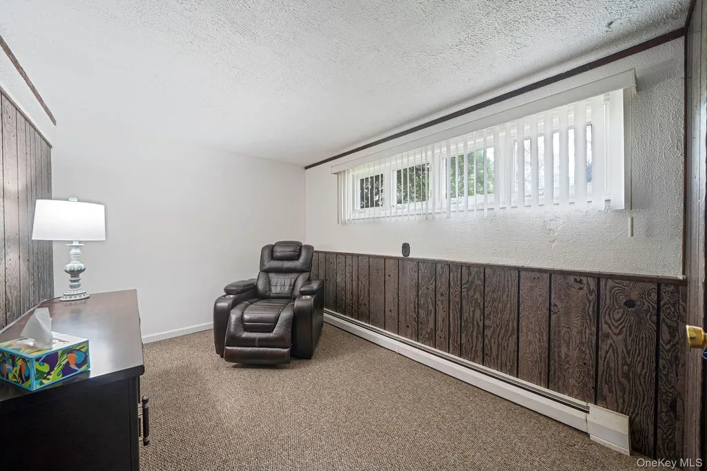 6 Oatley Place Commack NY 11725