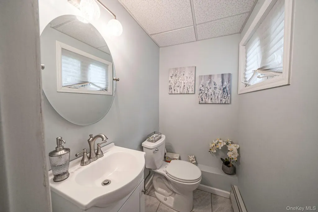 6 Oatley Place Commack NY 11725