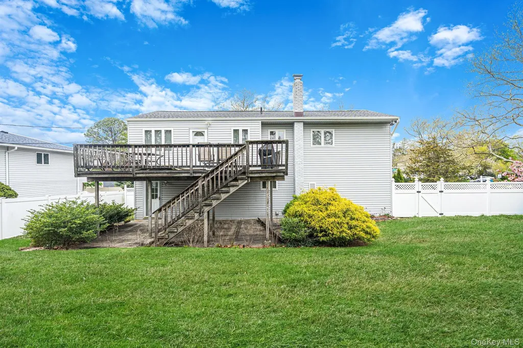 6 Oatley Place Commack NY 11725
