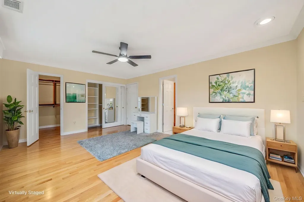 12 Greenmeadow Drive Babylon NY 11702