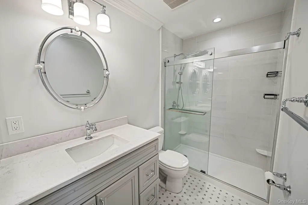 12 Greenmeadow Drive Babylon NY 11702