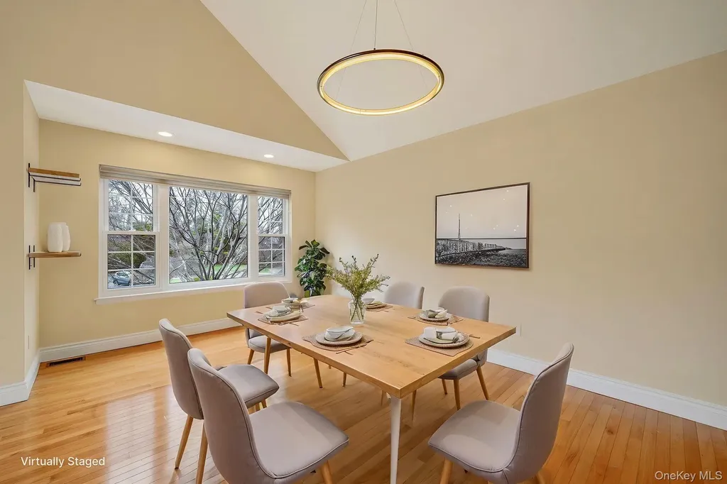 12 Greenmeadow Drive Babylon NY 11702