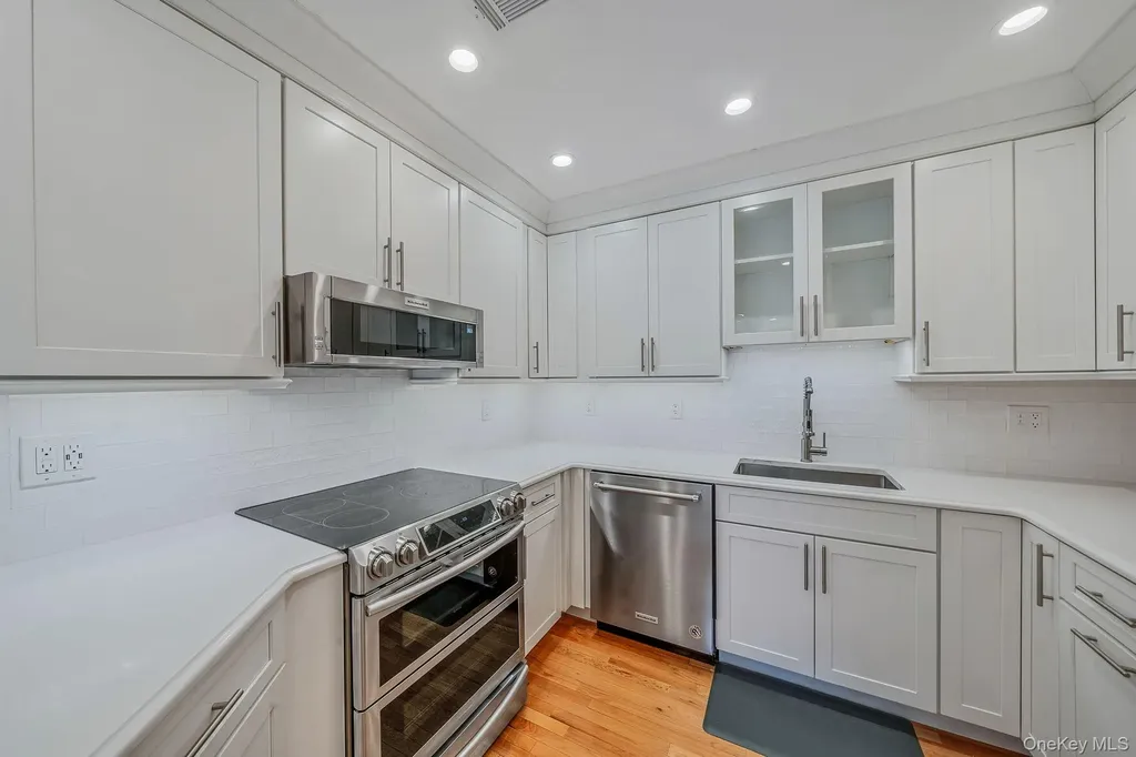 12 Greenmeadow Drive Babylon NY 11702
