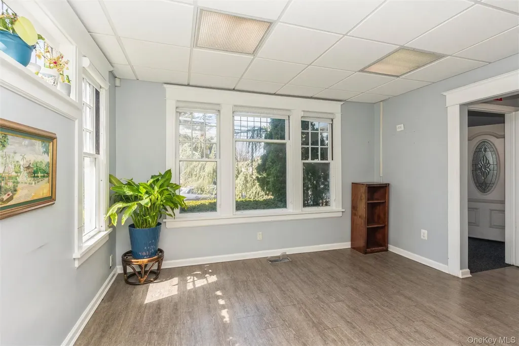 108 Hempstead Avenue Lynbrook NY 11563