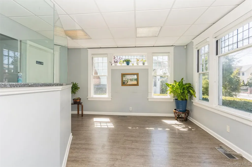 108 Hempstead Avenue Lynbrook NY 11563