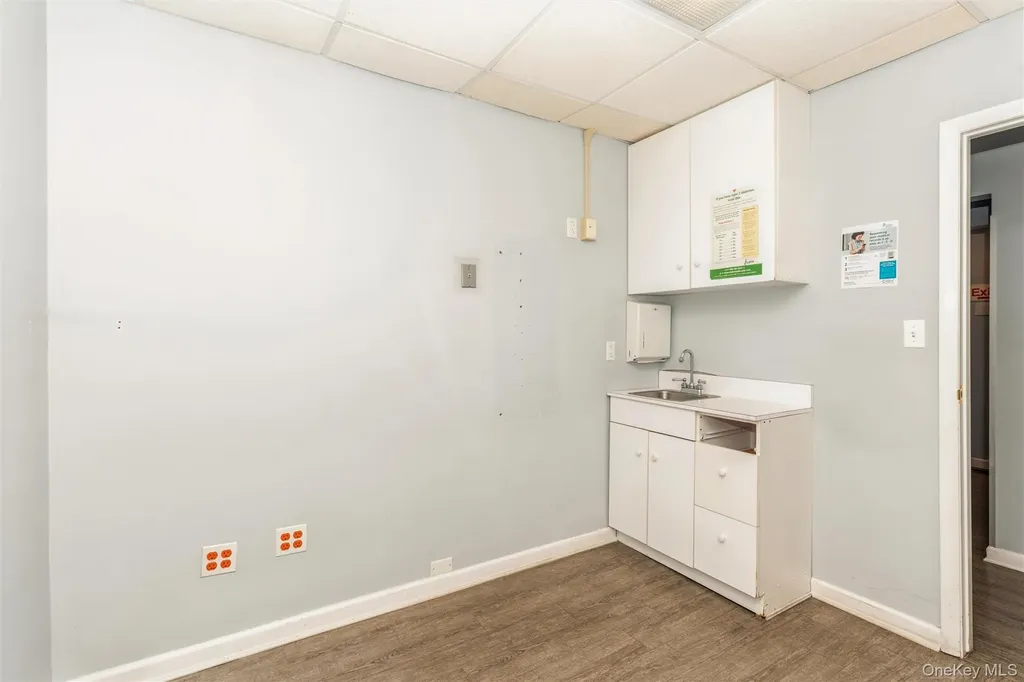 108 Hempstead Avenue Lynbrook NY 11563