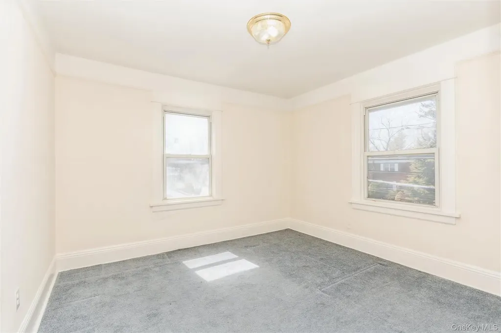 108 Hempstead Avenue Lynbrook NY 11563