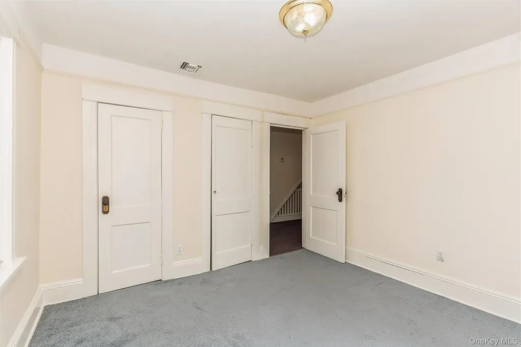 108 Hempstead Avenue Lynbrook NY 11563