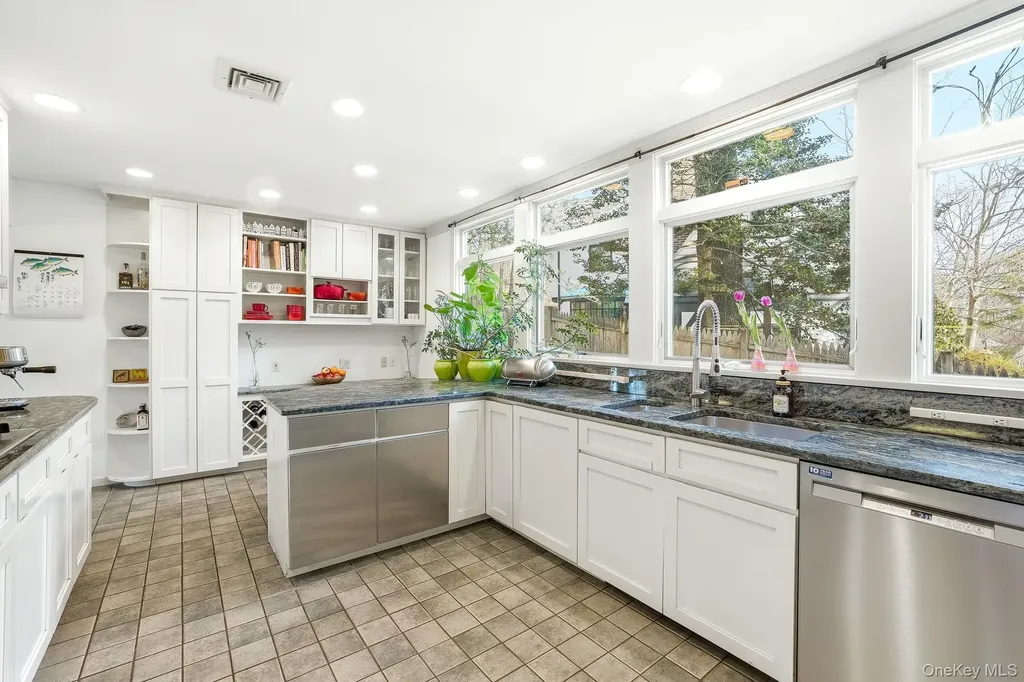 198 Judson Avenue Dobbs Ferry NY 10522