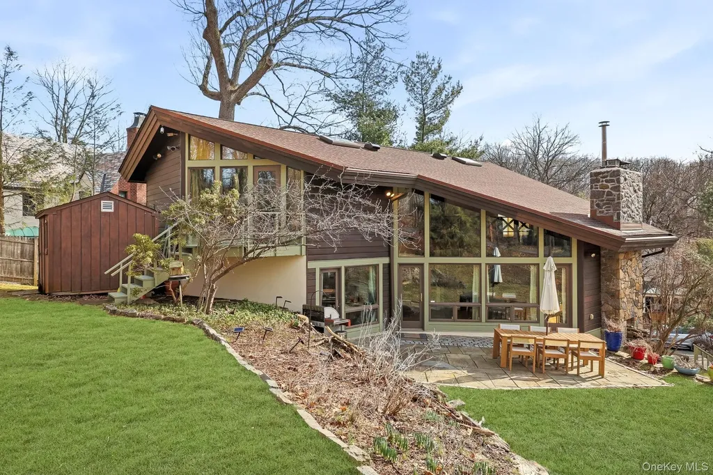 198 Judson Avenue Dobbs Ferry NY 10522