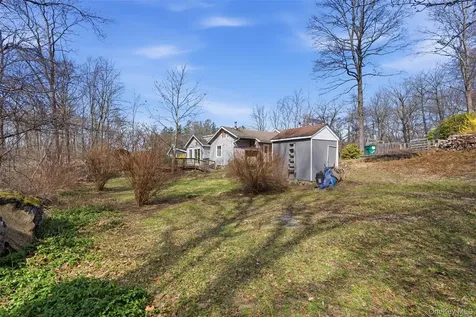 35 Highland Road Mahopac NY 10541