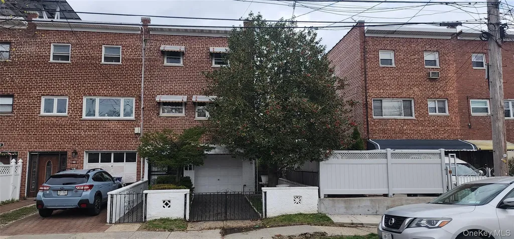 408 Howe Avenue Bronx NY 10473