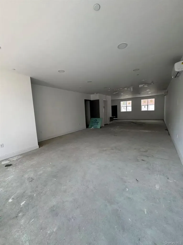 4308 162st Flushing NY 11358