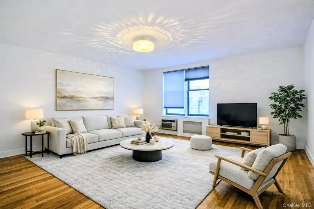 137-05 Franklin Avenue Flushing NY 11355