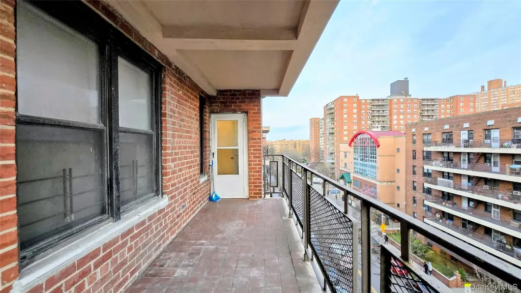 137-05 Franklin Avenue Flushing NY 11355