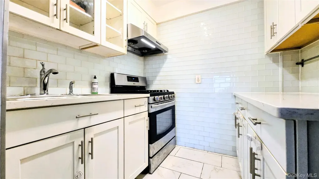 137-05 Franklin Avenue Flushing NY 11355
