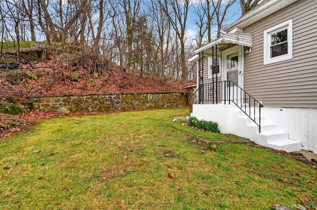 222 Bleakley Avenue Buchanan NY 10511