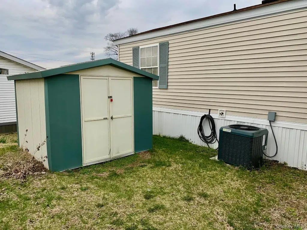 31 N Mountainview Mhp Stony Point NY 10980