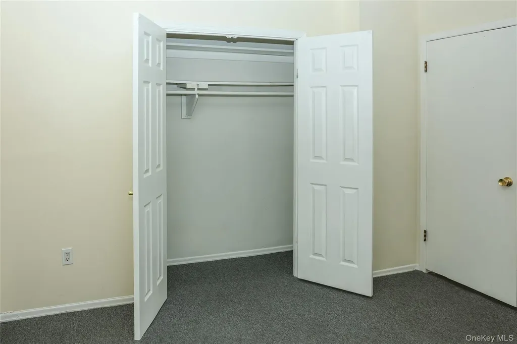 13 Regina Place Yonkers NY 10703