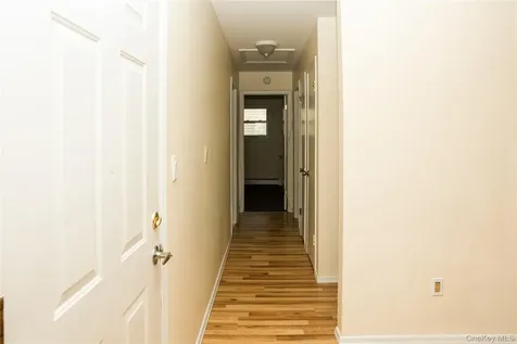 13 Regina Place Yonkers NY 10703
