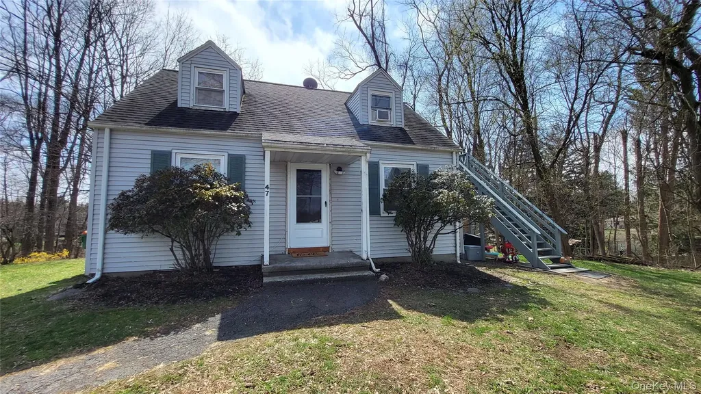47 Kinderhook Drive Poughkeepsie NY 12603