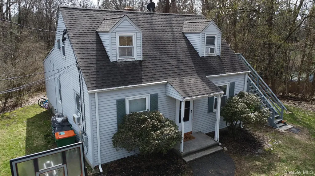 47 Kinderhook Drive Poughkeepsie NY 12603