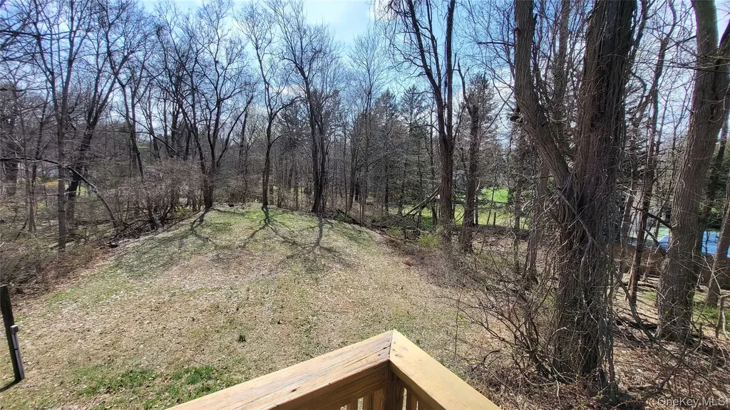 47 Kinderhook Drive Poughkeepsie NY 12603