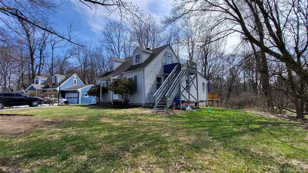 47 Kinderhook Drive Poughkeepsie NY 12603