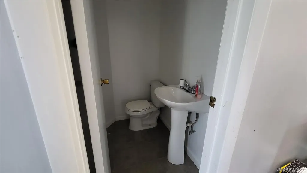 47 Kinderhook Drive Poughkeepsie NY 12603