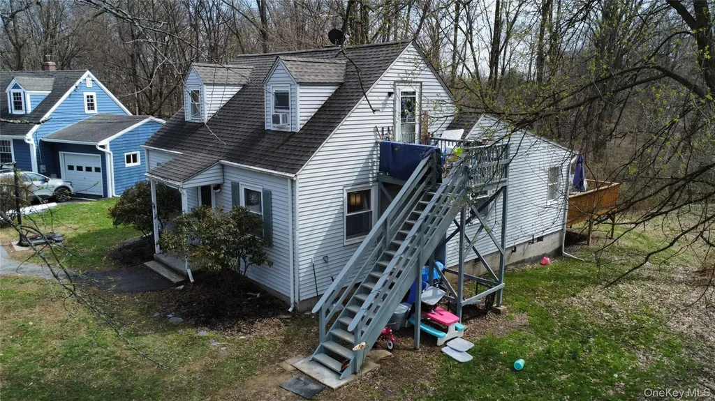 47 Kinderhook Drive Poughkeepsie NY 12603