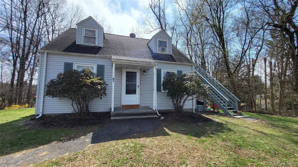 47 Kinderhook Drive Poughkeepsie NY 12603