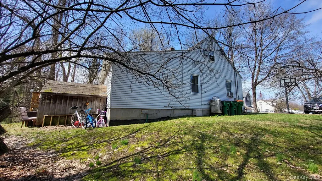 47 Kinderhook Drive Poughkeepsie NY 12603