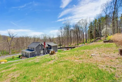 11 Crafts Road Carmel NY 10512