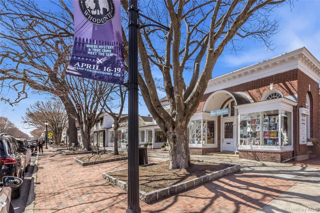 73 Manor Lane S East Hampton NY 11937
