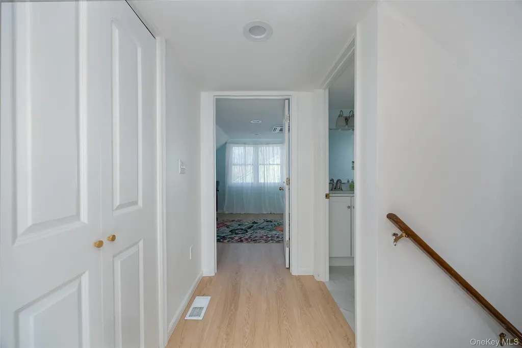 6 Gale Drive Poughkeepsie NY 12603