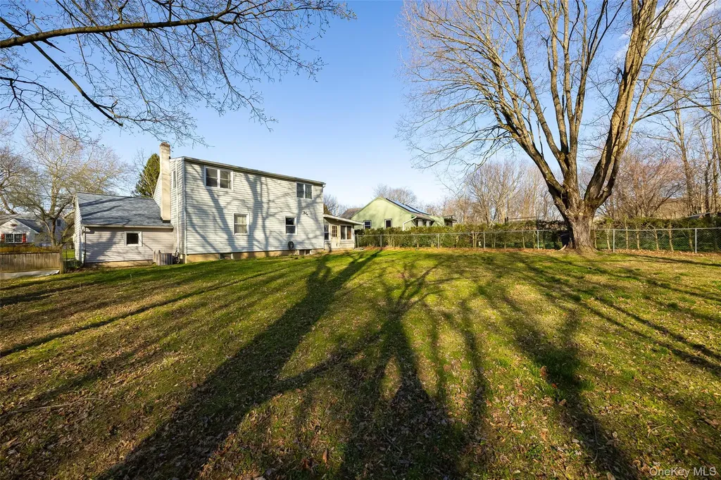 6 Gale Drive Poughkeepsie NY 12603