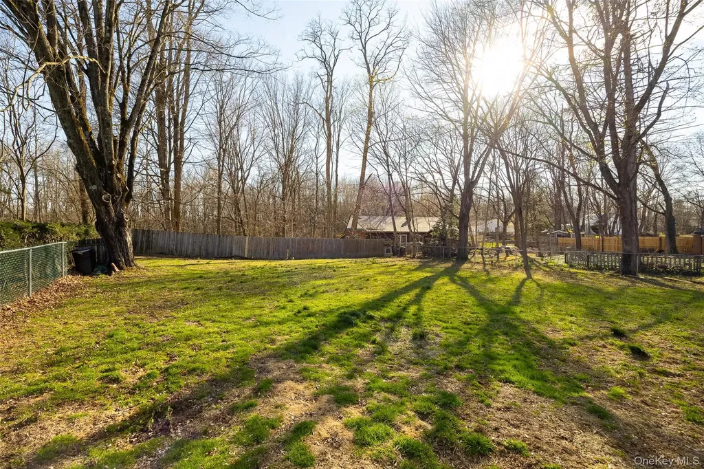 6 Gale Drive Poughkeepsie NY 12603