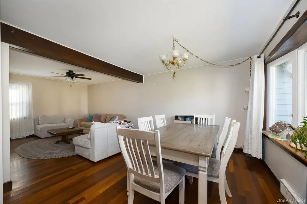 6 Gale Drive Poughkeepsie NY 12603