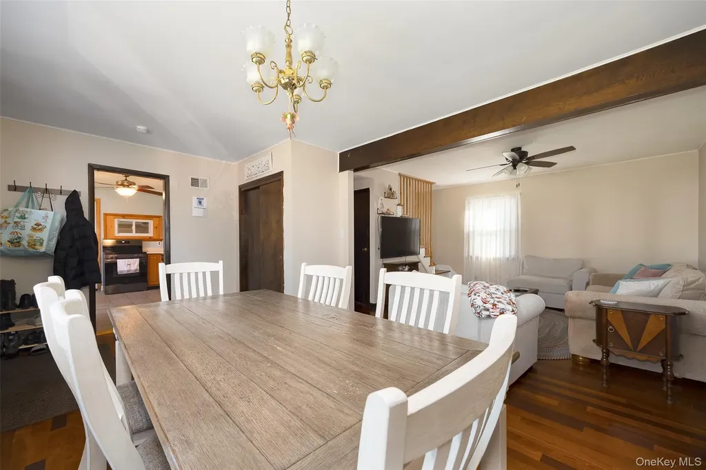 6 Gale Drive Poughkeepsie NY 12603