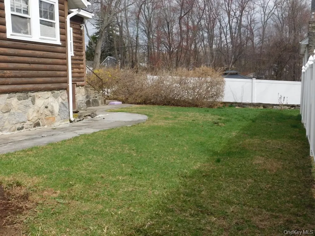 219 Willow Drive Mahopac NY 10541