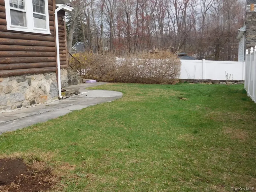 219 Willow Drive Mahopac NY 10541