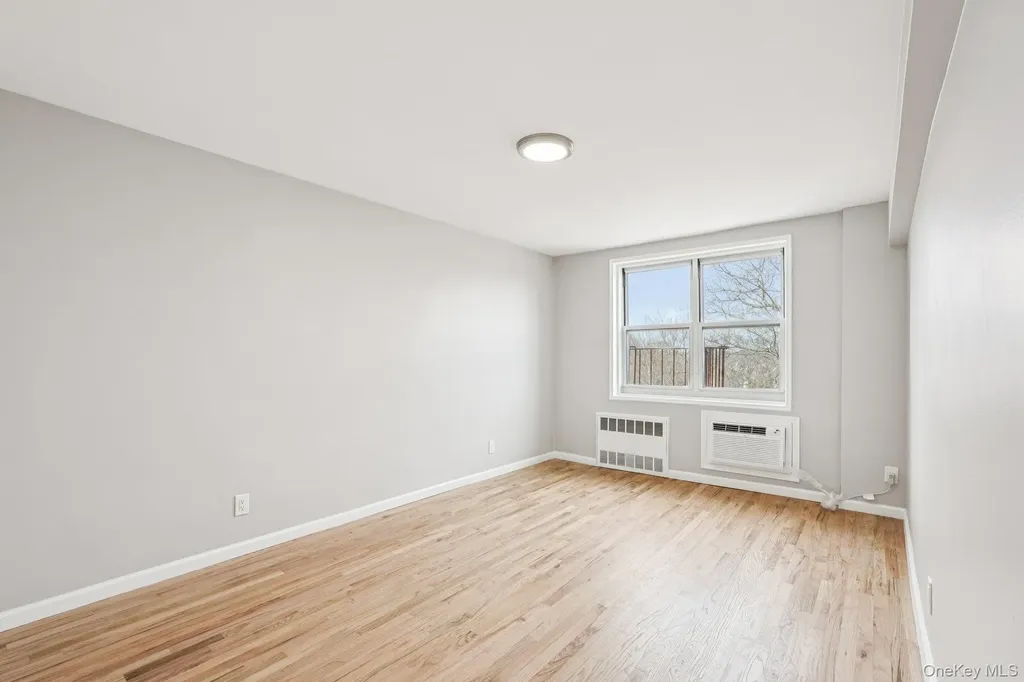 98 Dehaven Drive Yonkers NY 10703