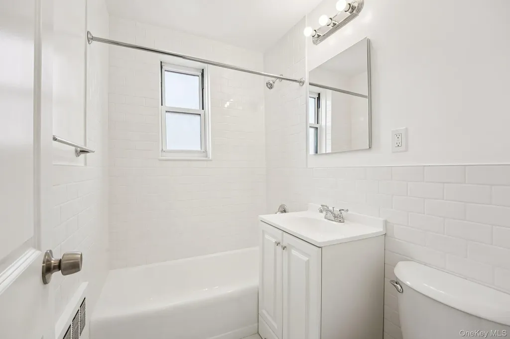 98 Dehaven Drive Yonkers NY 10703
