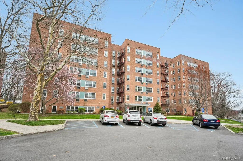 98 Dehaven Drive Yonkers NY 10703