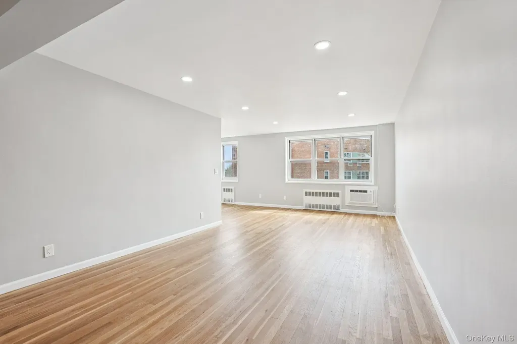98 Dehaven Drive Yonkers NY 10703